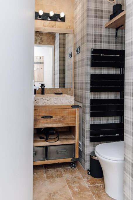 Studio Design Renove/ Berges Du Rhone Lione Esterno foto